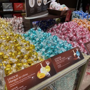 Lindt - Chocolatiers & Shops Near Me - Montreal, Quebec