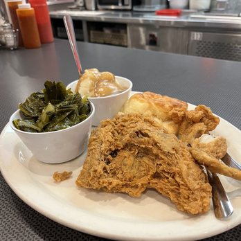 RedEye Diner - 1/4 fried chicken with collard greens, mashed potatoes and gravy and handmade biscuit.. bargin for $12 - Diners Near Me - Charlotte, North Carolina