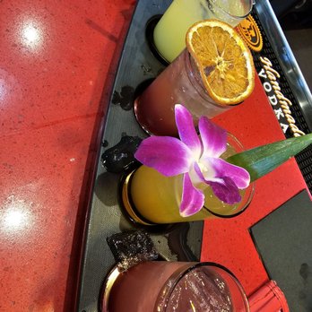 The Friendly Toast - Mimosas flights - Breakfast & Brunch Near Me - Dedham, Massachusetts