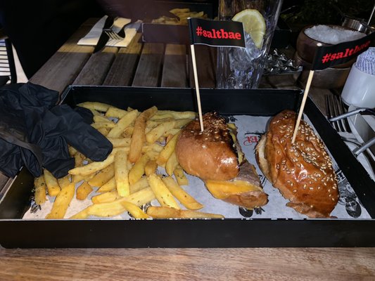Saltbae Burger by null