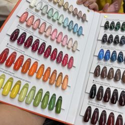 Hollywood Nails