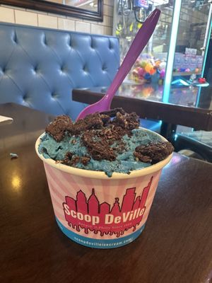 Scoop Deville South St by null