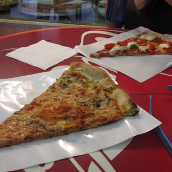 Pizzeria Due Torri - Pizza Near Me - Bologna, BO Pizzeria Due Torri - Pizza Near Me - Bologna, BO