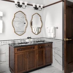Abigail's Hotel - Bessborough Bathroom