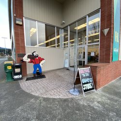The Campus Store Tech Center - On the South East Corner of the Arcata Plaza