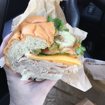 Save Mart - Very poorly thrown together messy sandwich. - Grocery Near Me - riverbank, California
