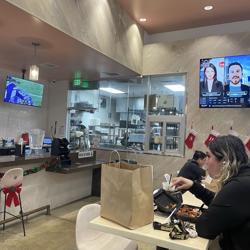 Shootz - Dining area. - Hawaiian Near Me - Stanton, California Shootz - Dining area. - Hawaiian Near Me - Stanton, California