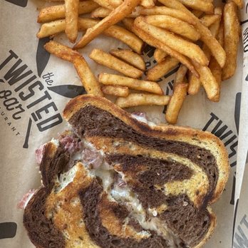 The Twisted Oar - Rueben with fries - Juice Bars & Smoothies Near Me - Silver Point, Tennessee