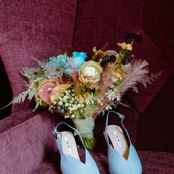 Walden Floral - Bridal bouquet - Florists Near Me Walden Floral - Bridal bouquet - Florists Near Me