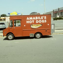 a hot dog truck