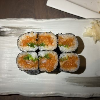 Juno - Spicy Salmon maki - Sushi Bars Near Me - Chicago, Illinois
