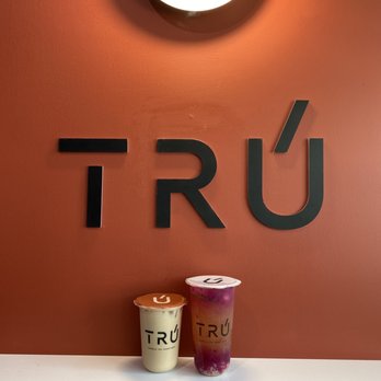 Tru Tea - Classic Milk Tea and Lychee Dragon Fruit Miracle - Bubble Tea Near Me - Mississauga, Ontario Tru Tea - Classic Milk Tea and Lychee Dragon Fruit Miracle - Bubble Tea Near Me - Mississauga, Ontario