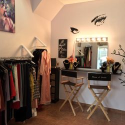 House Of Jesula - Makeup Station