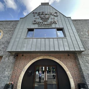 Teeling Whiskey Distillery - Entrance - Distilleries Near Me - Dublin, D