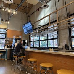 Morning Squeeze - Interior