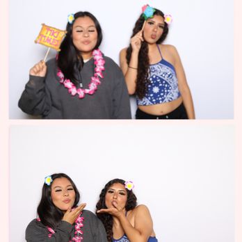 CaptureMi Photobooth - Our best pose - Photo Booth Rentals Near Me