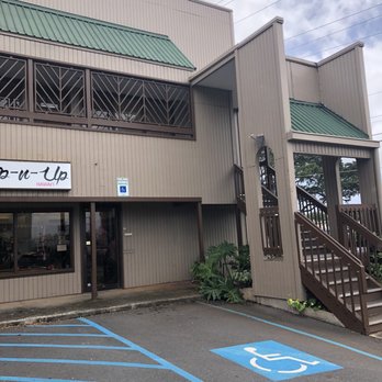 The Bar Method Honolulu - The Studio is on the second level of  Step-N-Up - Barre Classes Near Me - Honolulu, Hawaii