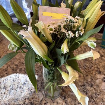 Mallery's Flowers & Gifts - Delivered - Florists Near Me - Redding, California