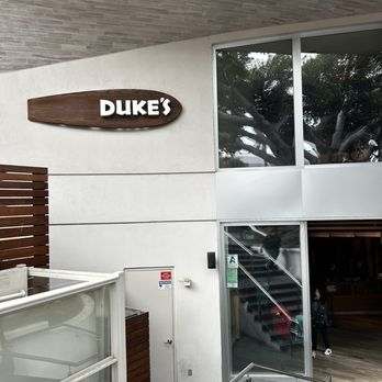 Duke's La Jolla - New American Near Me - La Jolla, California