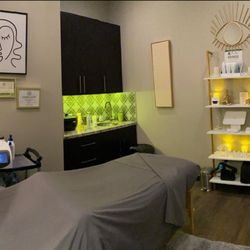 Creating Balance - Welcome to my room. Where you will receive a 5-star service.