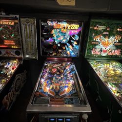 Bite Me Cake - Pinball machines.