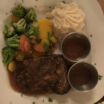 Sidebar Gastropub - short ribs - a good choice - Gastropubs Near Me - Hackensack, New Jersey