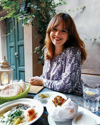 Hummus & Friends by null