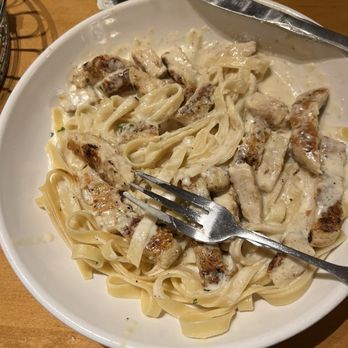 Olive Garden Italian Restaurant - Chicken Alfredo - Italian Near Me - Alcoa, Tennessee Olive Garden Italian Restaurant - Chicken Alfredo - Italian Near Me - Alcoa, Tennessee