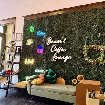 Beani's Coffee Lounge  - Inside - Coffee & Tea Near Me - Boyne City, Michigan