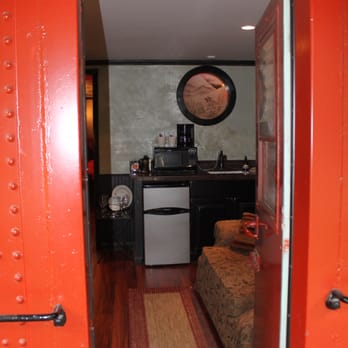 Blue Spruce Caboose - Main entrance into the living area - Bed & Breakfast Near Me - Cascade-Chipita Park, Colorado Blue Spruce Caboose - Main entrance into the living area - Bed & Breakfast Near Me - Cascade-Chipita Park, Colorado