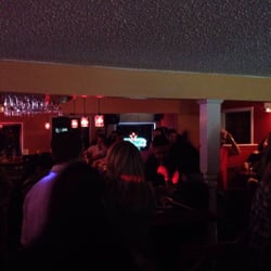 Park View Tavern - The DJ got here and this became a lounge! Dance dance