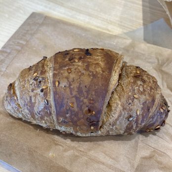 Bonsai Coffee Bar - Blueberry croissant - Coffee & Tea Near Me - Los Angeles, California