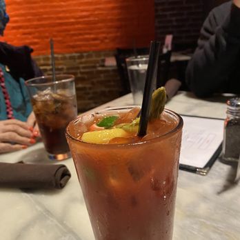 Lucca Bar & Grill - Lucca Mary - New American Near Me - Benicia, California