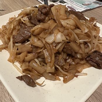 Arcadia Garden Cafe - Beef chow fun - Chinese Near Me - Arcadia, California