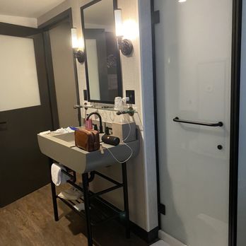Moxy Chicago Downtown - Room - Hotels Near Me - Chicago, Illinois