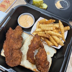 DAVE’S HOT CHICKEN - 121 Photos & 84 Reviews - Food near 3623 S Las ...