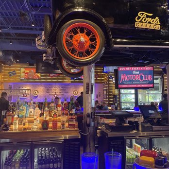 Ford's Garage Wesley Chapel - Bar area - Burgers Near Me - Lutz, Florida