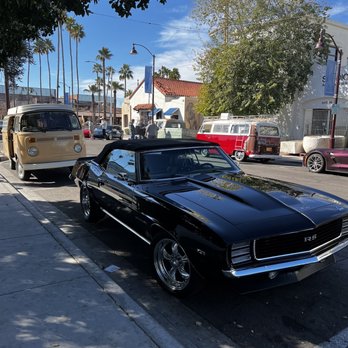 Fourtillfour - Old cars parked outside for their car show event - Coffee & Tea Near Me - Scottsdale, Arizona