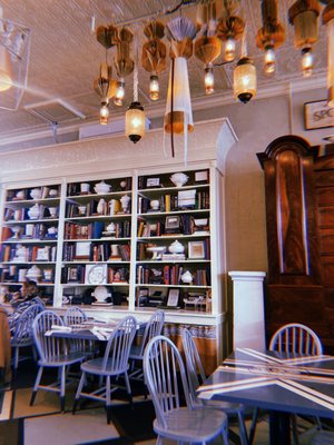 Spoon River Artworks and Market by null