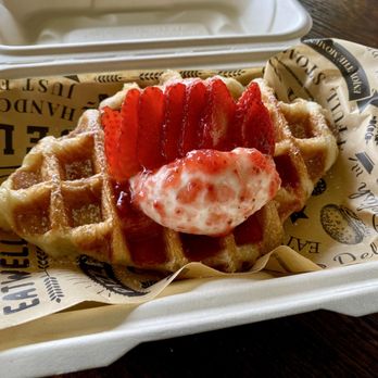 Clover and Mug - Strawberry Croffle - Coffee & Tea Near Me - Kailua-Kona, Hawaii Clover and Mug - Strawberry Croffle - Coffee & Tea Near Me - Kailua-Kona, Hawaii