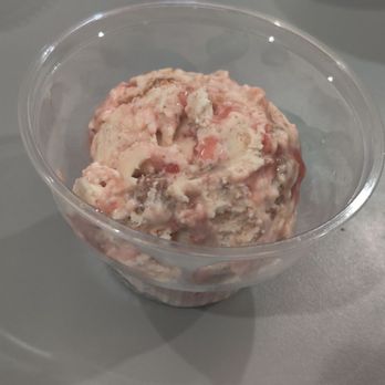Somerset Splits - Single scoop $5 (1-900 ice cream) Bassetts $3 scoop - Ice Cream & Frozen Yogurt Near Me - Philadelphia, Pennsylvania Somerset Splits - Single scoop $5 (1-900 ice cream) Bassetts $3 scoop - Ice Cream & Frozen Yogurt Near Me - Philadelphia, Pennsylvania