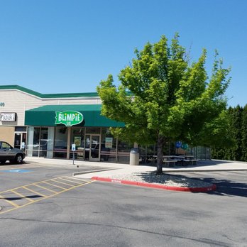 Blimpie - a parking lot in front of a business - Sandwiches Near Me - Boise, Idaho