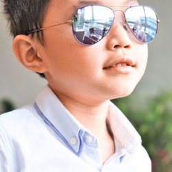 LeYes Optics