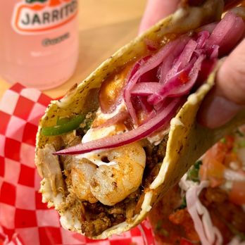 Seven Lives Tacos y Mariscos - Seven Lives - Gobernador taco - Mexican Near Me - Toronto, Ontario