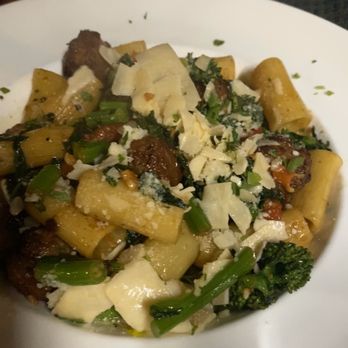 Trattoria Totaro - Riggatoni with sausage. Not bad. Fennel seed in the sausage - Italian Near Me - Conshohocken, Pennsylvania