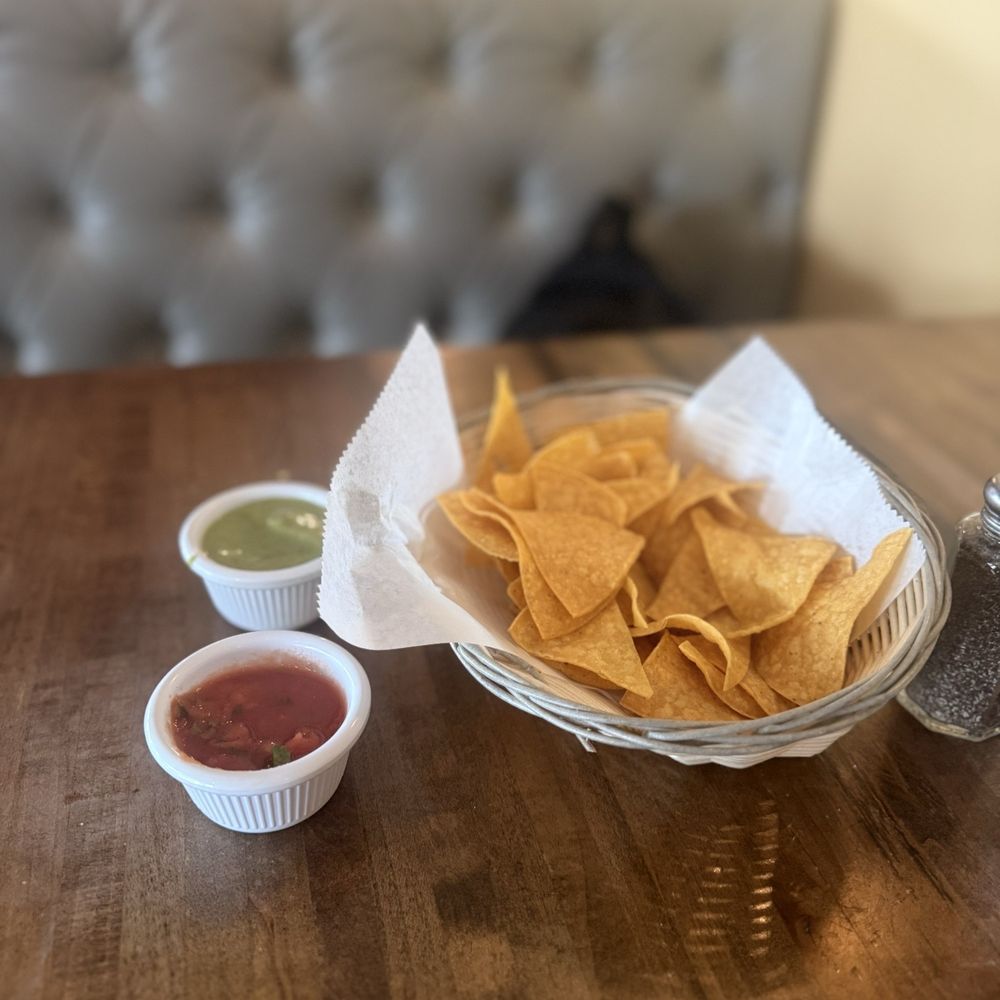La Cabanita - Complimentary chips and salsa - Mexican Near Me - Poughkeepsie, New York La Cabanita - Complimentary chips and salsa - Mexican Near Me - Poughkeepsie, New York