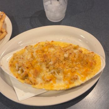 White Lake Inn Restaurant & Bar - Mac and Cheese - Salad Near Me - White Lake, Michigan