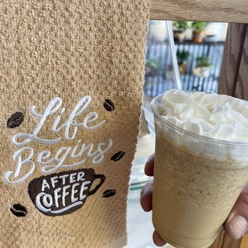 Destination Awake - Blended Caramel Latte - Coffee & Tea Near Me - Blanding, Utah
