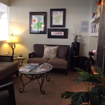 Amie Lowery Luyties, MFT - The waiting room - Counseling & Mental Health Near Me - Long Beach, California Amie Lowery Luyties, MFT - The waiting room - Counseling & Mental Health Near Me - Long Beach, California