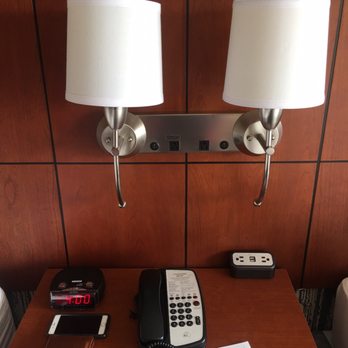Courtyard by Marriott Burlington Harbor - Hotels Near Me - Burlington, Vermont